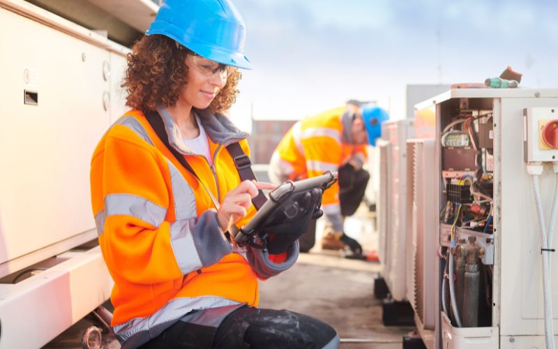 Top 5 Compliance Mistakes Tradies Make Under the VEU Program